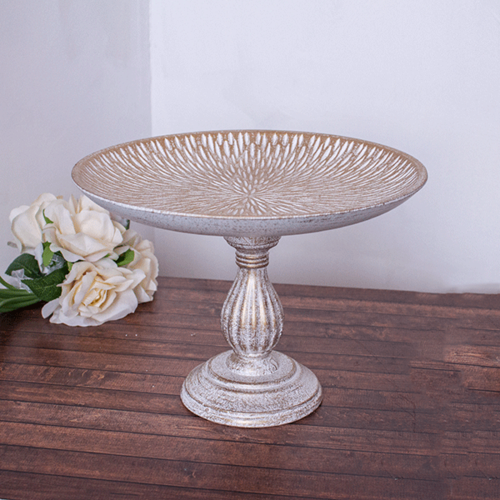 Блюдо на ножке Астра 30х22 см белое с золотом 1180₽