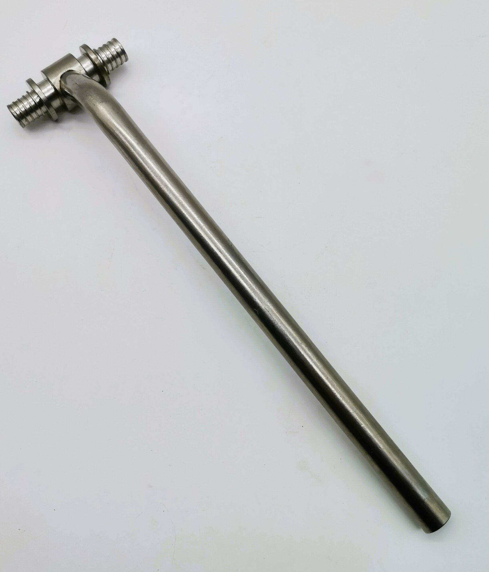 Трубка Т-образная аксиальная 16/250 из нержавеющей стали для подключения радиатора TIM арт. H-T1616-25