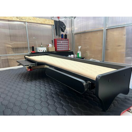 Стол на торпеду для грузовика Бежевая экокожа Бежевые соты ЯщикСтолик 8771₽