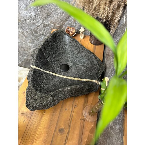 Раковина в ванную Black Swan Shell 63x46 26700₽