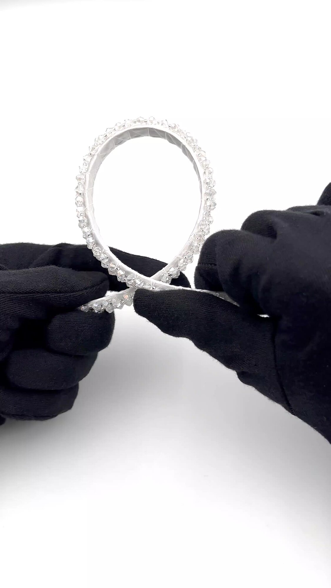 Ободок для волос с бисером — фото 1