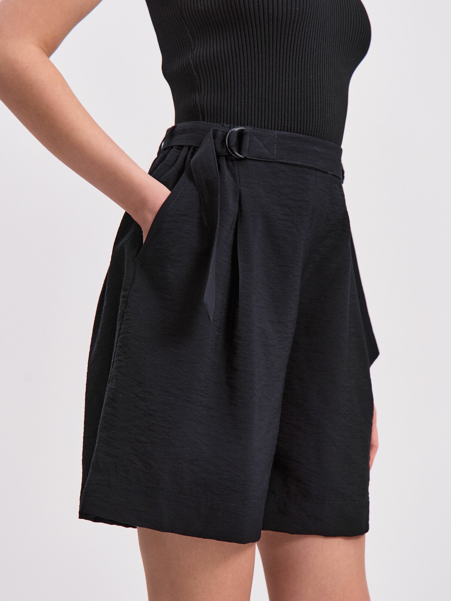 Шорты TO BE ONE, размер 50, черный