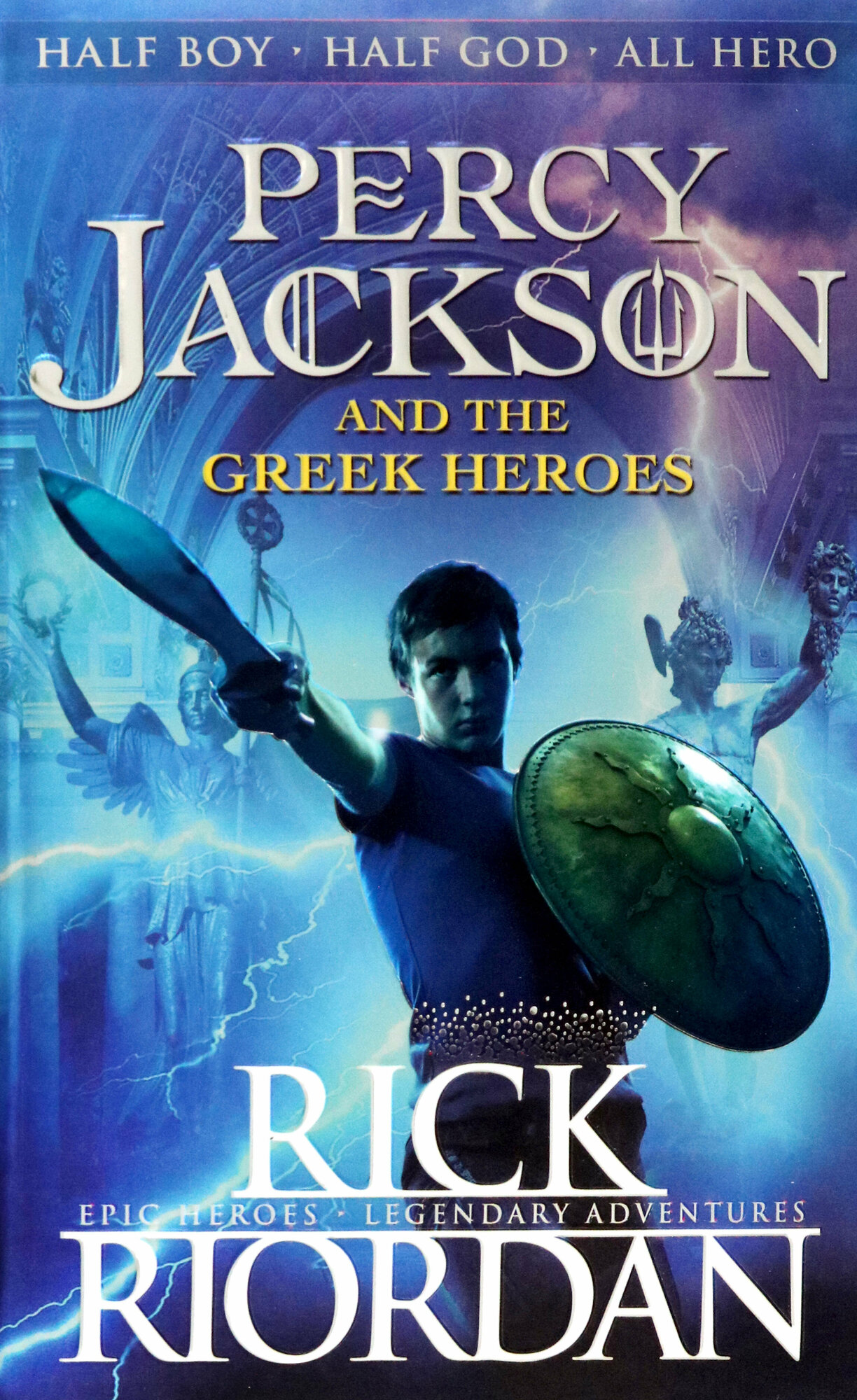 Percy Jackson and the Greek Heroes / Книга на Английском