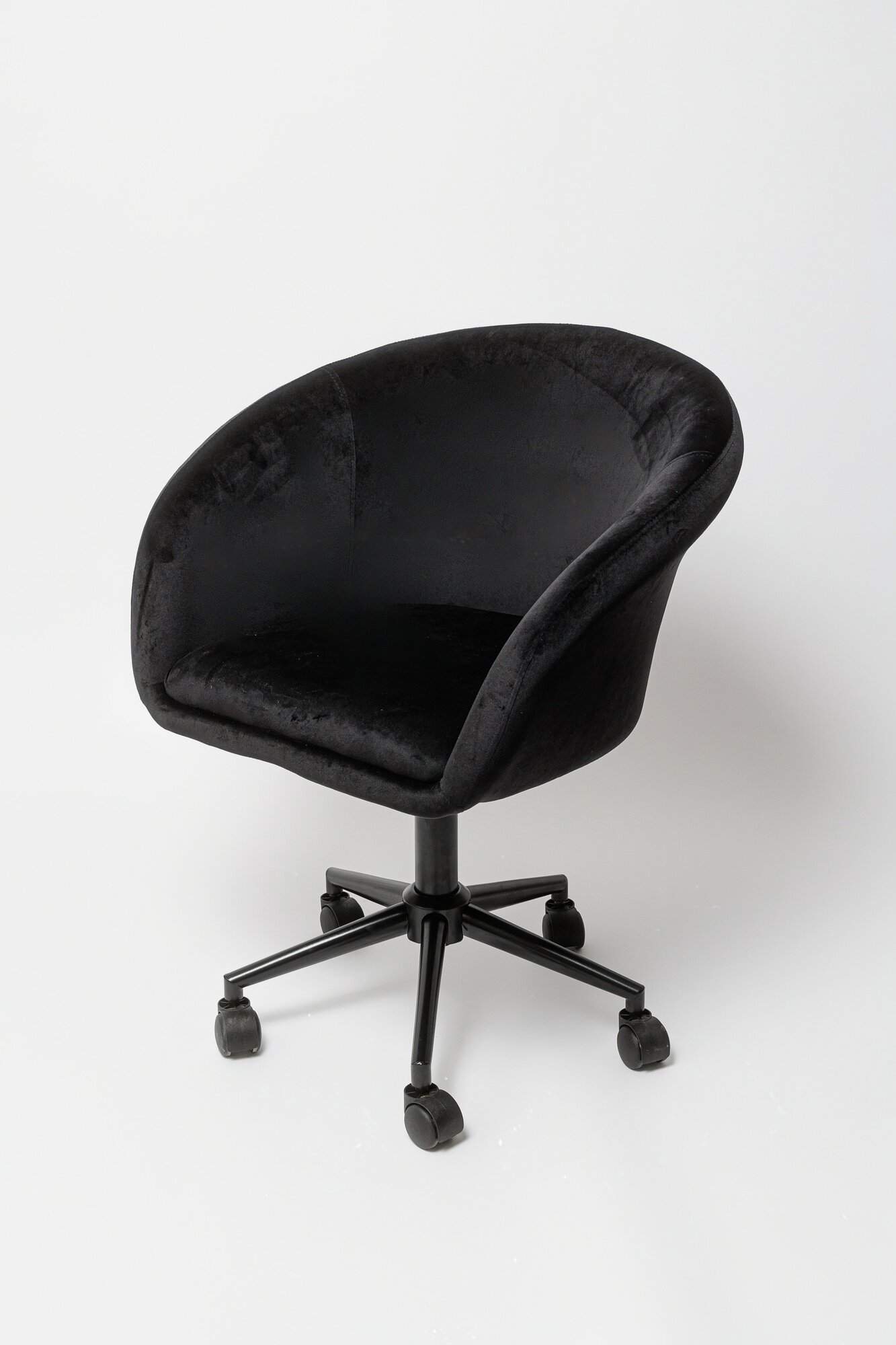 Кресло BN - 1808- 7B черный, в вельвете