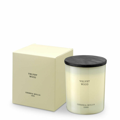 Ароматическая свеча Cereria Molla Бархатное Дерево Velvet Wood 230 г 4950₽