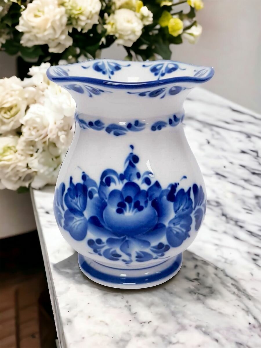 фото Ваза "Грация" 12 см гжель фарфор ручная работа сделано в России