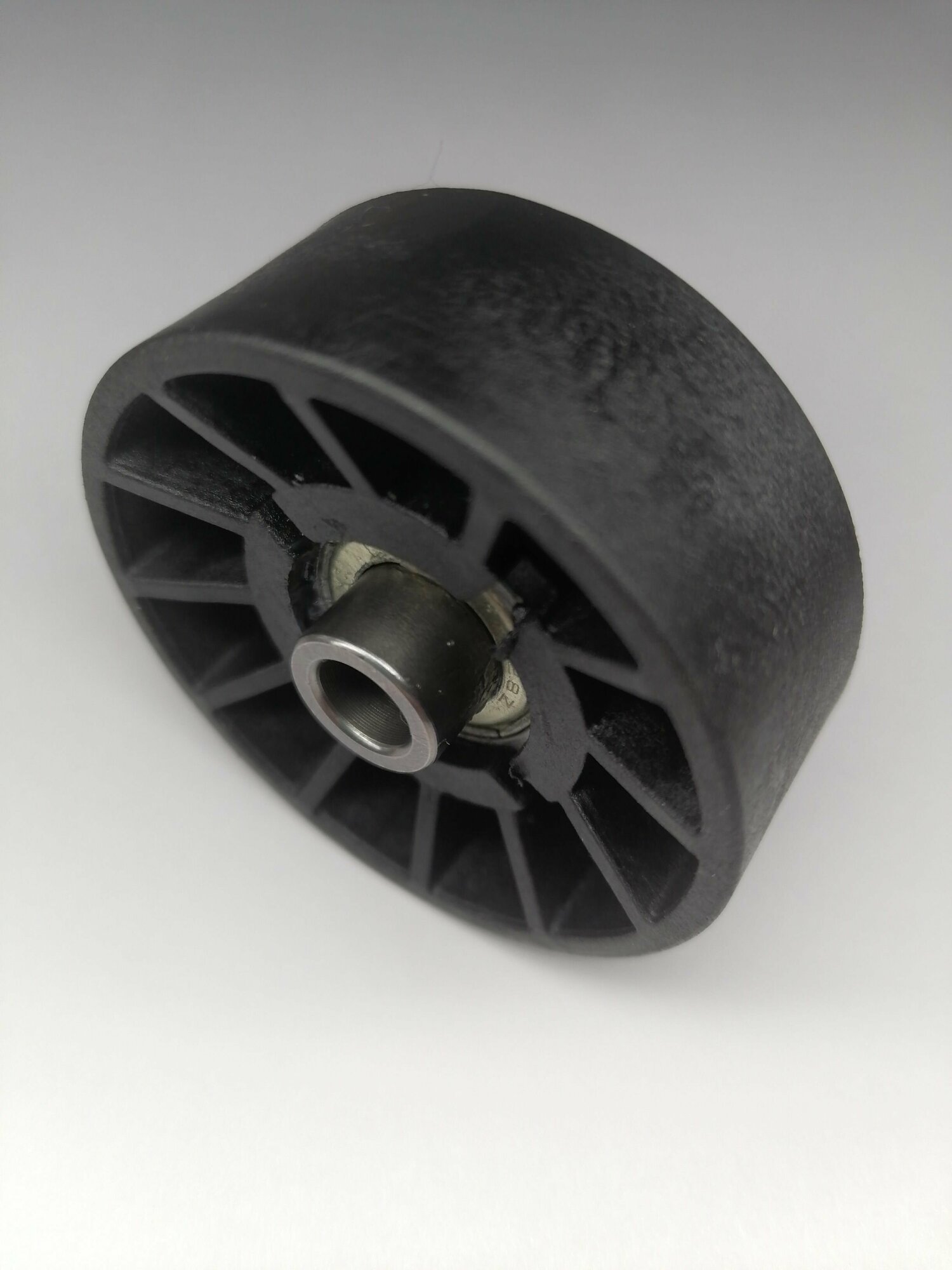 Ролик натяжения ремня привода хода для снегоотбрасывателя / KC55-02-21