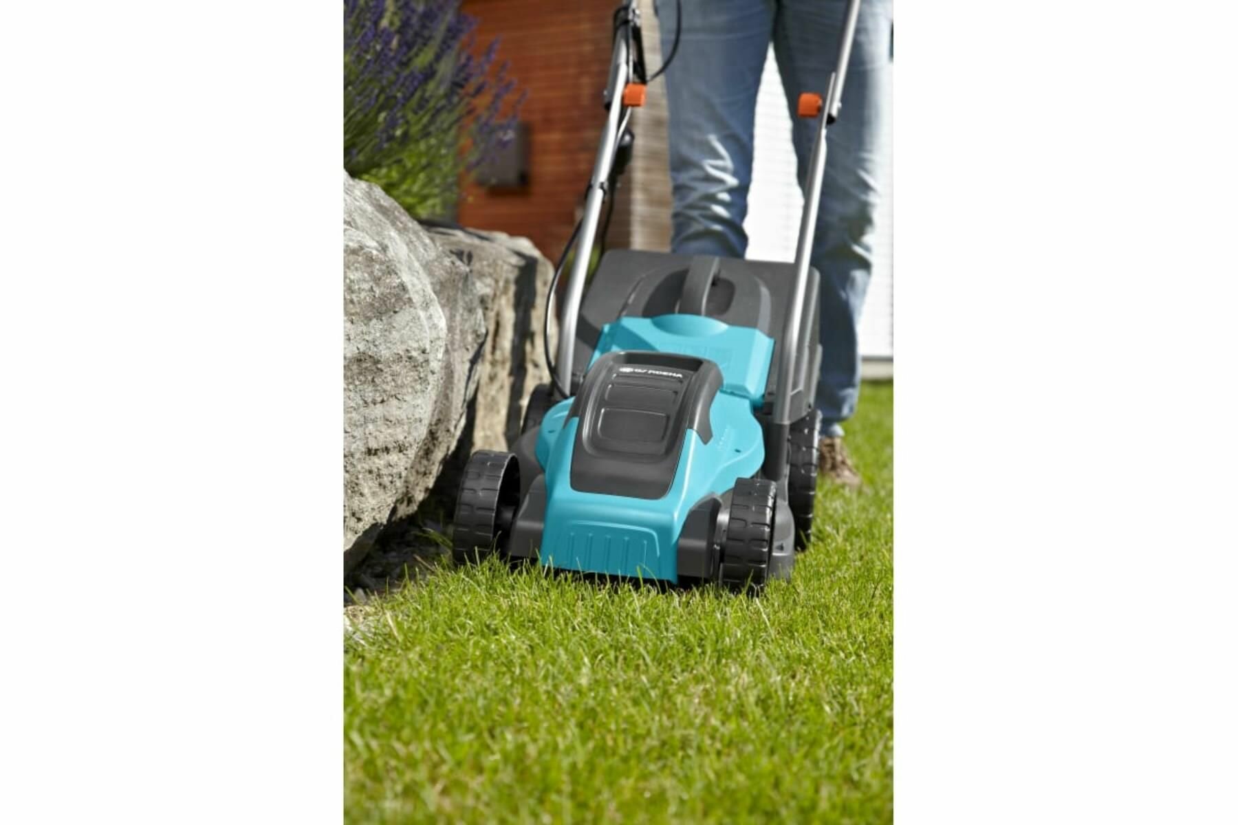 Электрическая газонокосилка Gardena PowerMax 1100/32 05031-20.000.00 - фотография № 4