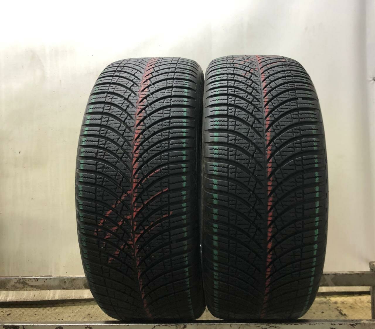 Goodyear Vector 4 Seasons Gen-3 225/45 R18 БУ Шины Летние