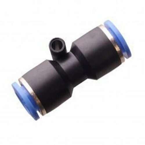 Фитинг переходник для трубок 12-8 DAR прямой пластиковый 300₽