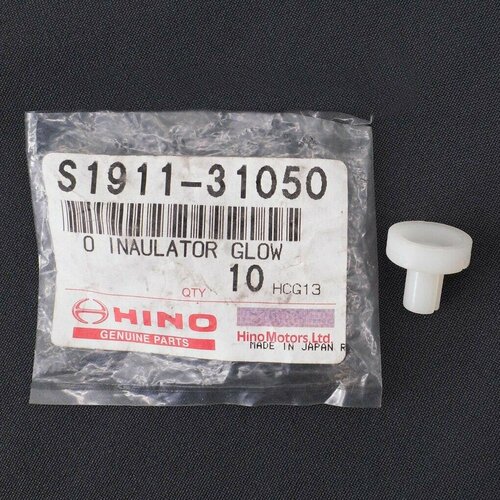 Изолятор свечи накала HINO оригинал 530₽
