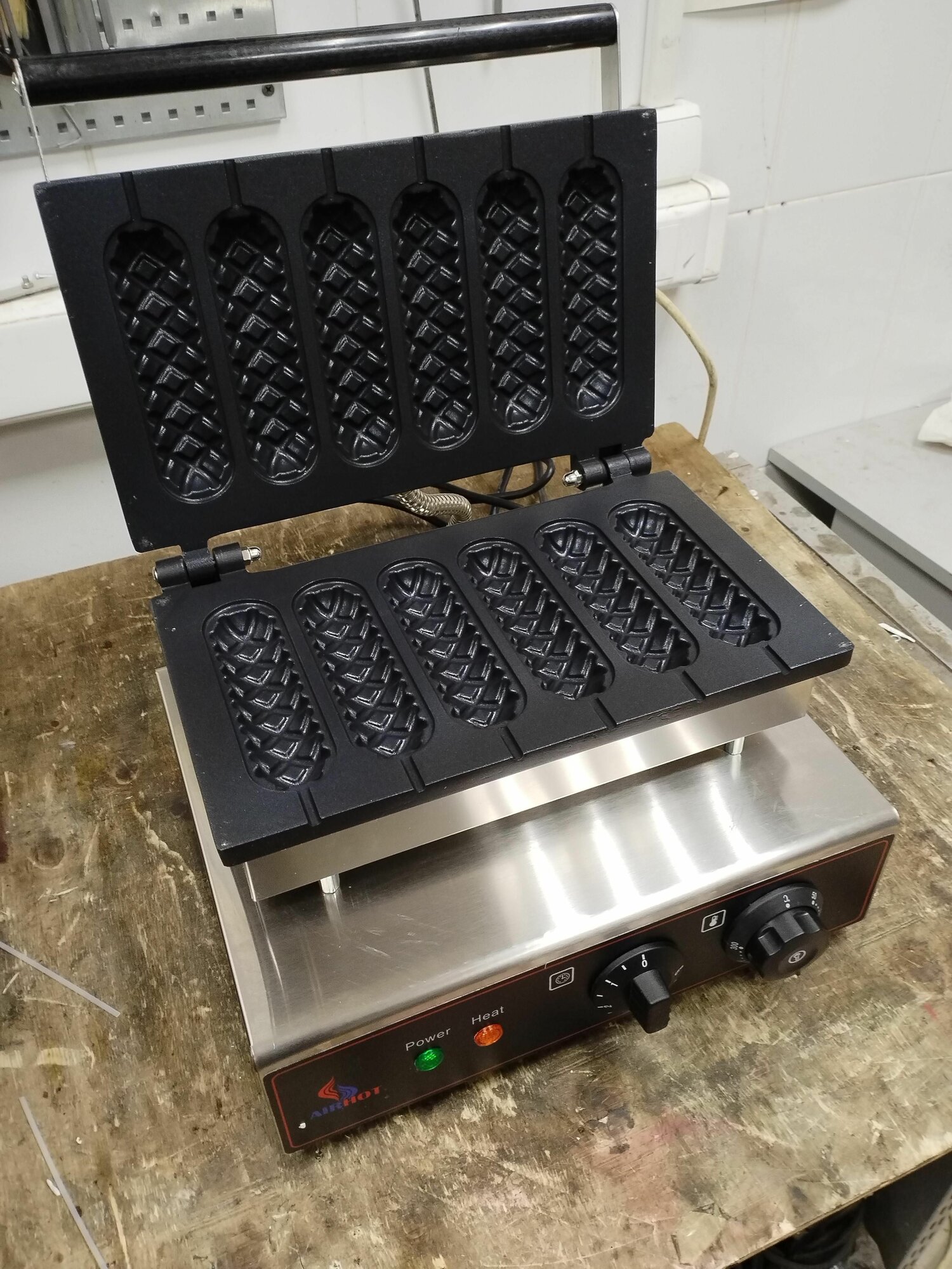 фото Вафельница Airhot WS-1