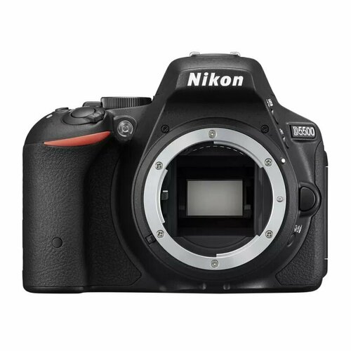 Nikon D5500 KIT 18-105mm 7899900₽