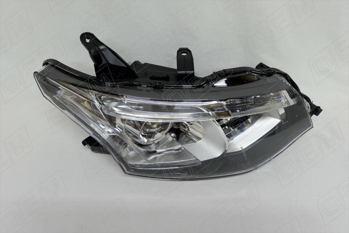 Фара правая для Митсубиси Аутлендер 3 2012-2015 год выпуска (Mitsubishi Outlander 3) O.E.M. OEM0024FR