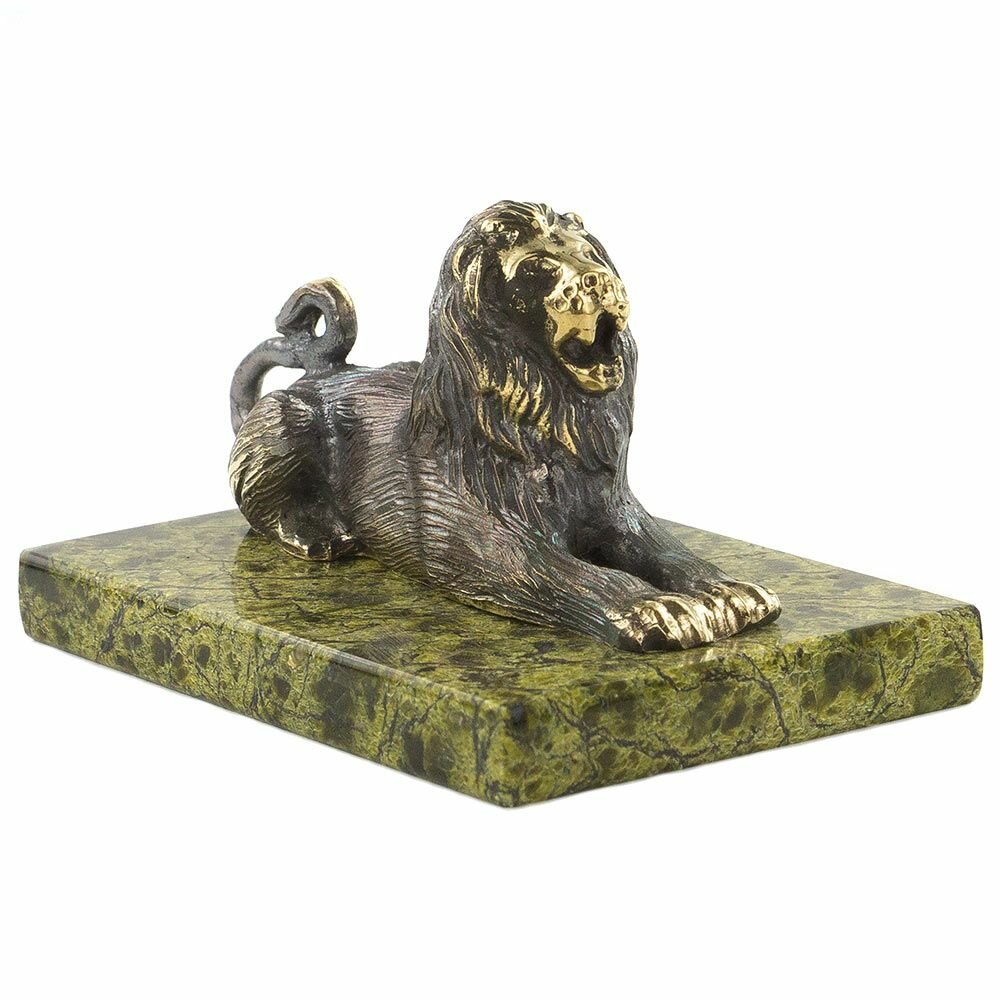 фото Бронзовая фигурка "Лев лежит" камень змеевик 120579