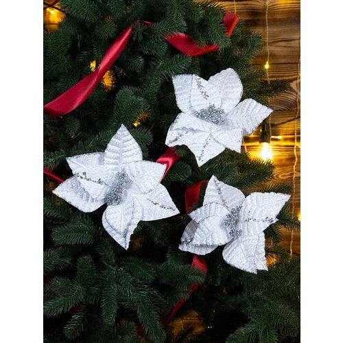 серебристый