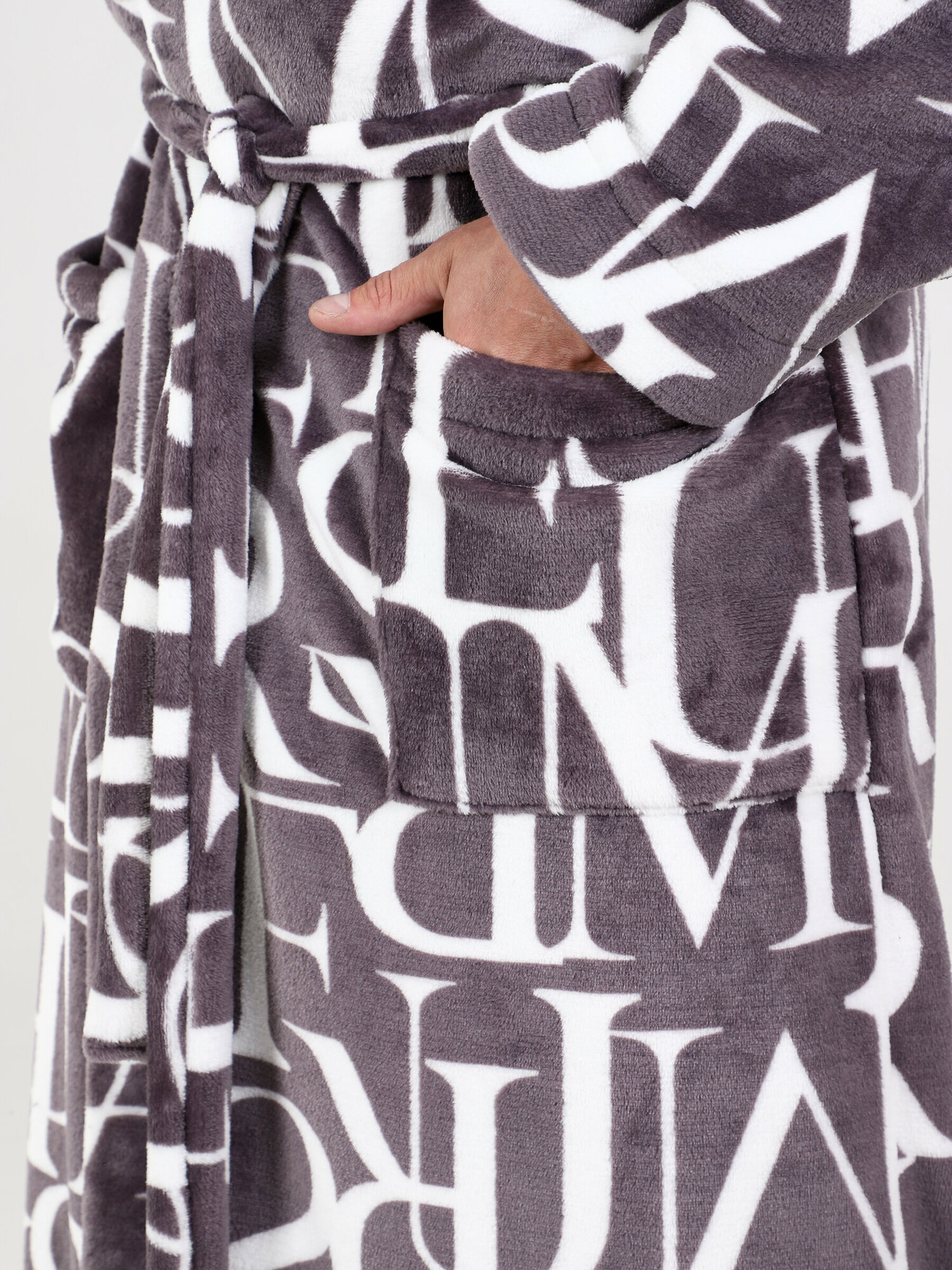 Халат IvCapriz, длинный рукав, пояс/ремень, утепленная, карманы, трикотажная, банный халат, размер 46, белый, коричневый - фотография № 8