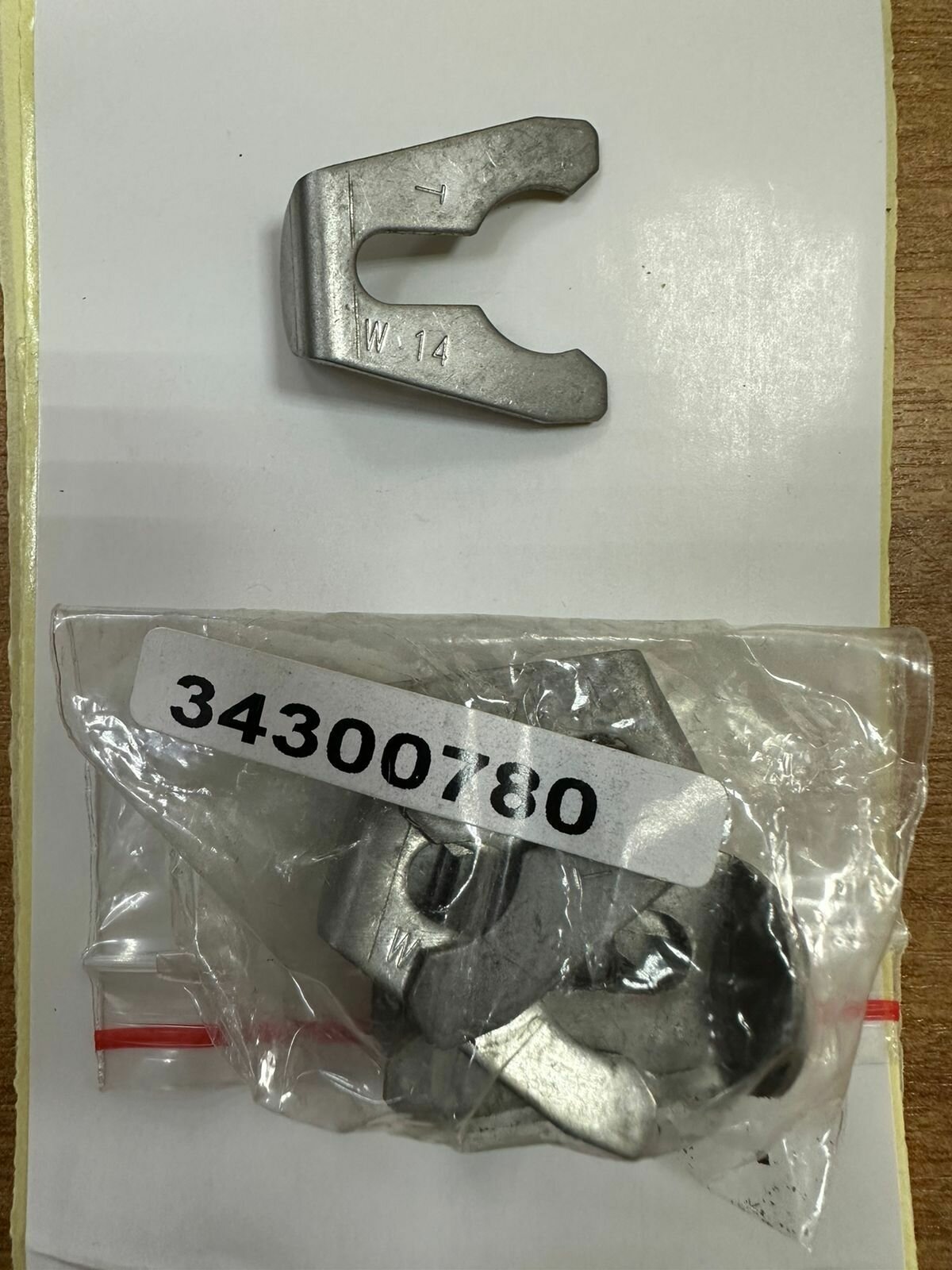 фото Клипса D14 FERROLI (34300780) 1шт.