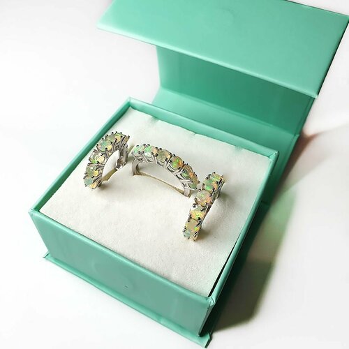 фото Комплект бижутерии glady серьги с опалами, кольцо с опалами (эфиопия) 7 грамм: серьги, кольцо, опал, размер кольца 17.5, серебряный