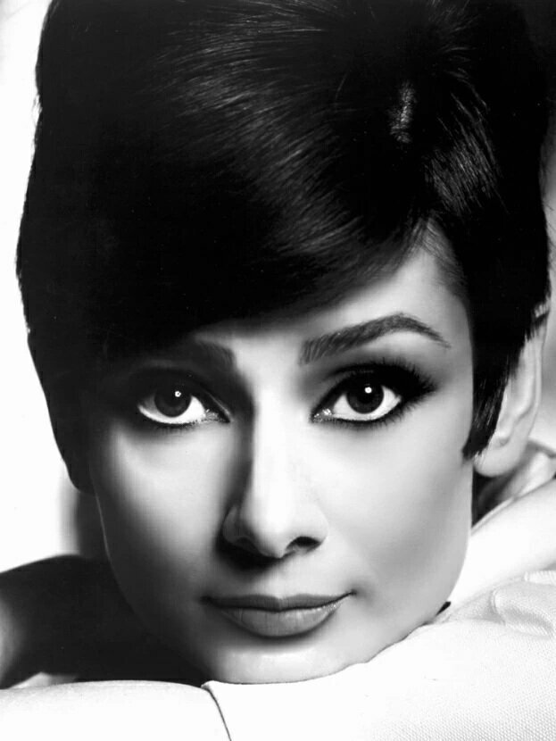 Плакат постер на бумаге Audrey Hepburn/Одри Хепбёрн/искусство/арт/абстракция/творчество. Размер 21 х 30 см