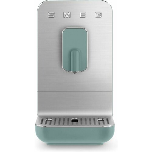 Автоматическая кофемашина SMEG BCC 01EGMEU 7399000₽