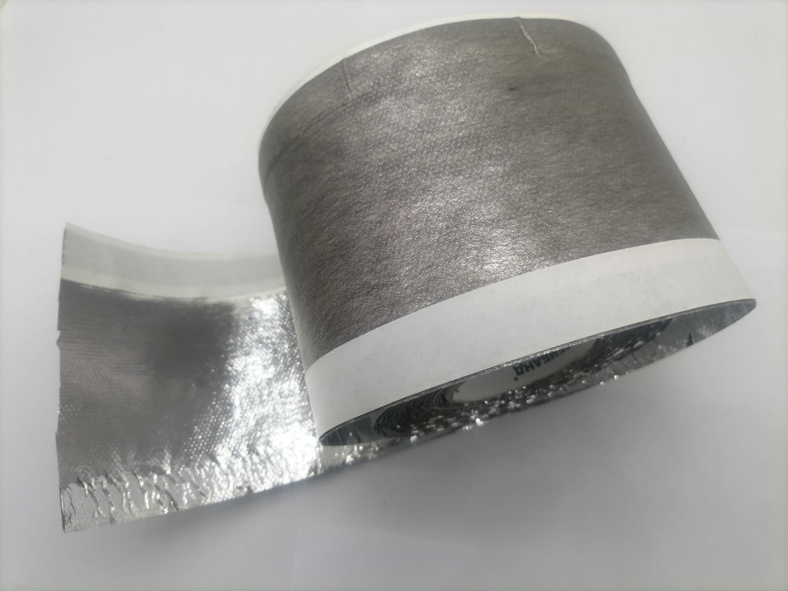 фото Самоклеящаяся пароизоляционная лента Робибанд ВМ В 100 двустороняя 6 метров