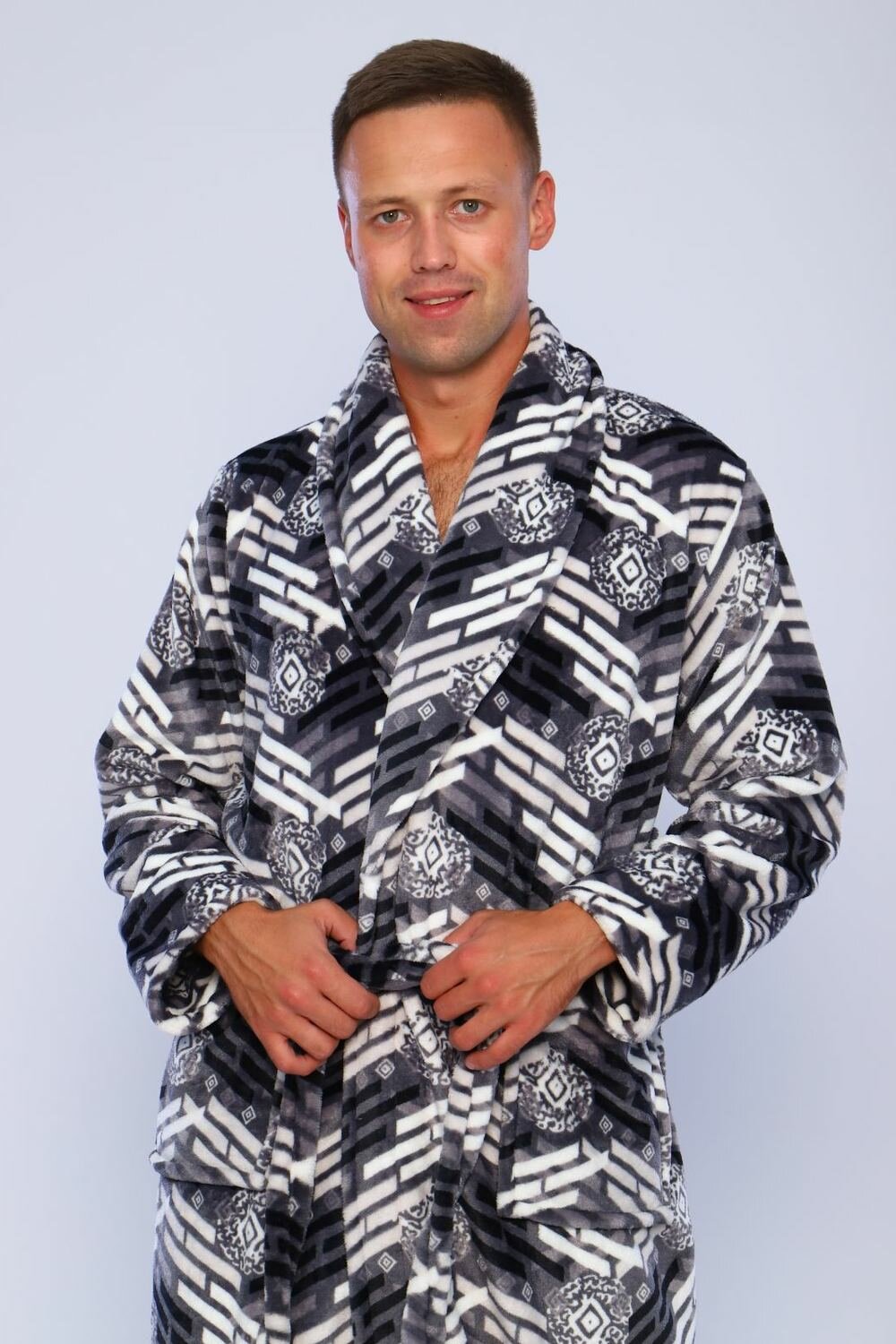 Мужской халат, теплый, цвета серый, размер 54 - фотография № 5