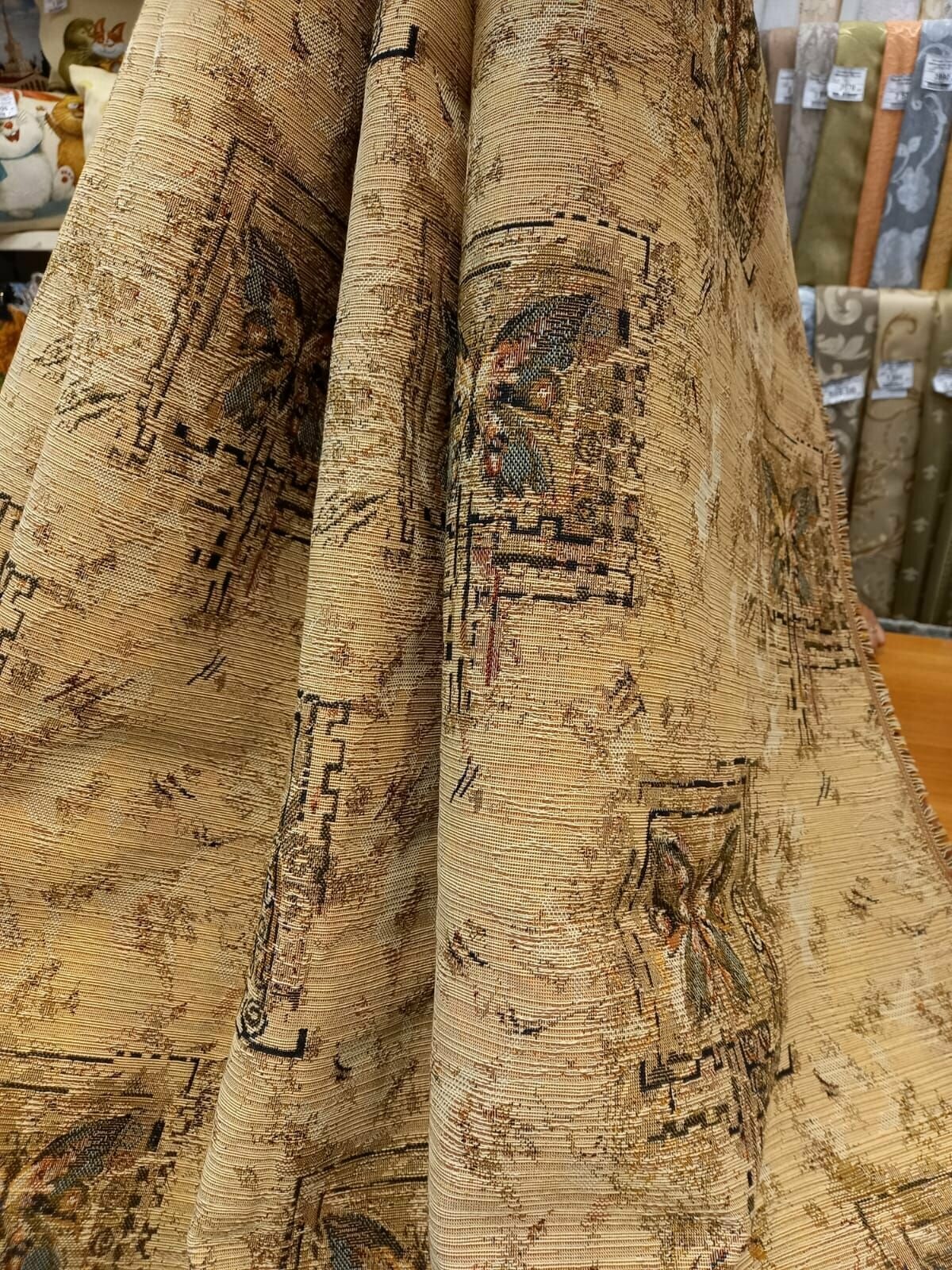 Ткань интерьерная гобелен "Бабочки 4853(3)" мебельная, гобеленовая, пл. 380 г/м2, ш-160 см, на отрез