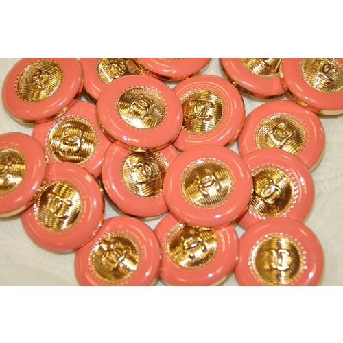 Пуговицы коралловые Chanel 24мм 2 шт в упаковке