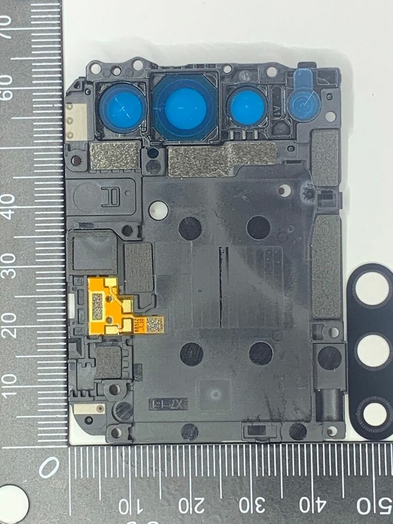 Стекло камеры для Xiaomi Mi A3 с рамкой