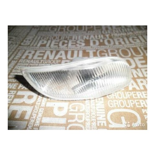 Повторитель поворота боковой правый L8M Renault 261600977R 4503₽
