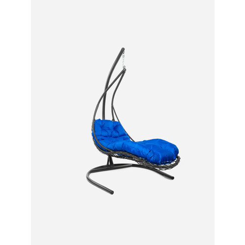 Подвесное кресло лежачее ротанг серое, синяя подушка