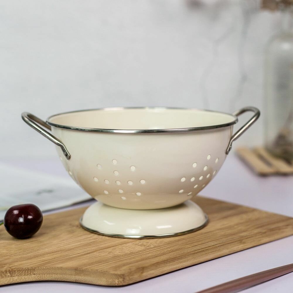 Дуршлаг Металлический С Ручками На Ножках 22 См