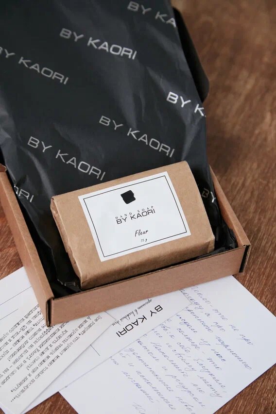 Мыло для рук твердое BY KAORI, парфюмированное туалетное, ручной работы, аромат TOBACCO VAANILLA (Табак Ваниль) 75 г — фото 1