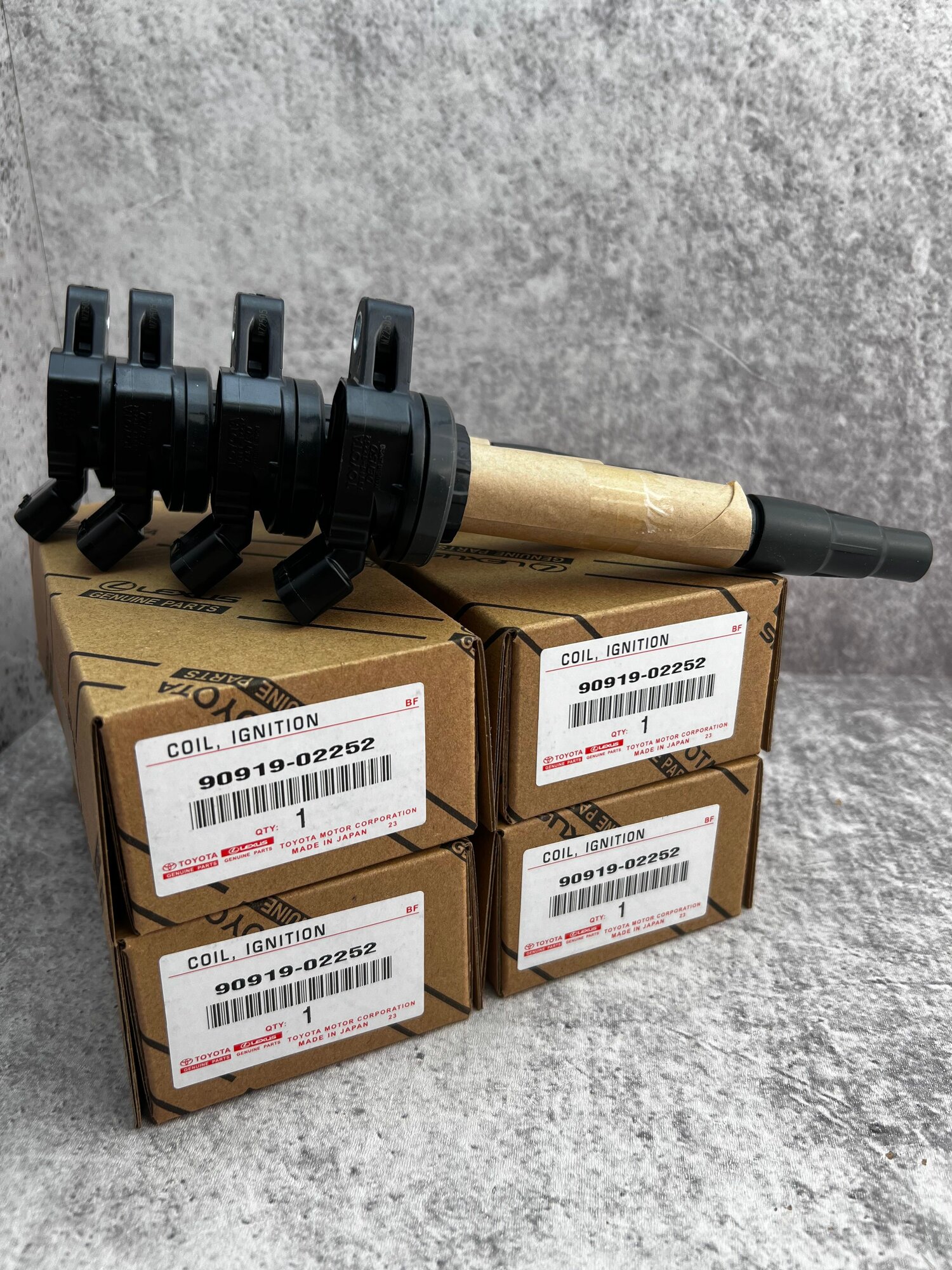 Катушки зажигания Toyota 9091902252 4 штуки (комплект) для Corolla Rav 4 Avensis Auris Yaris Vitz Vios Prius Verso. Артикул : 90919-02252
