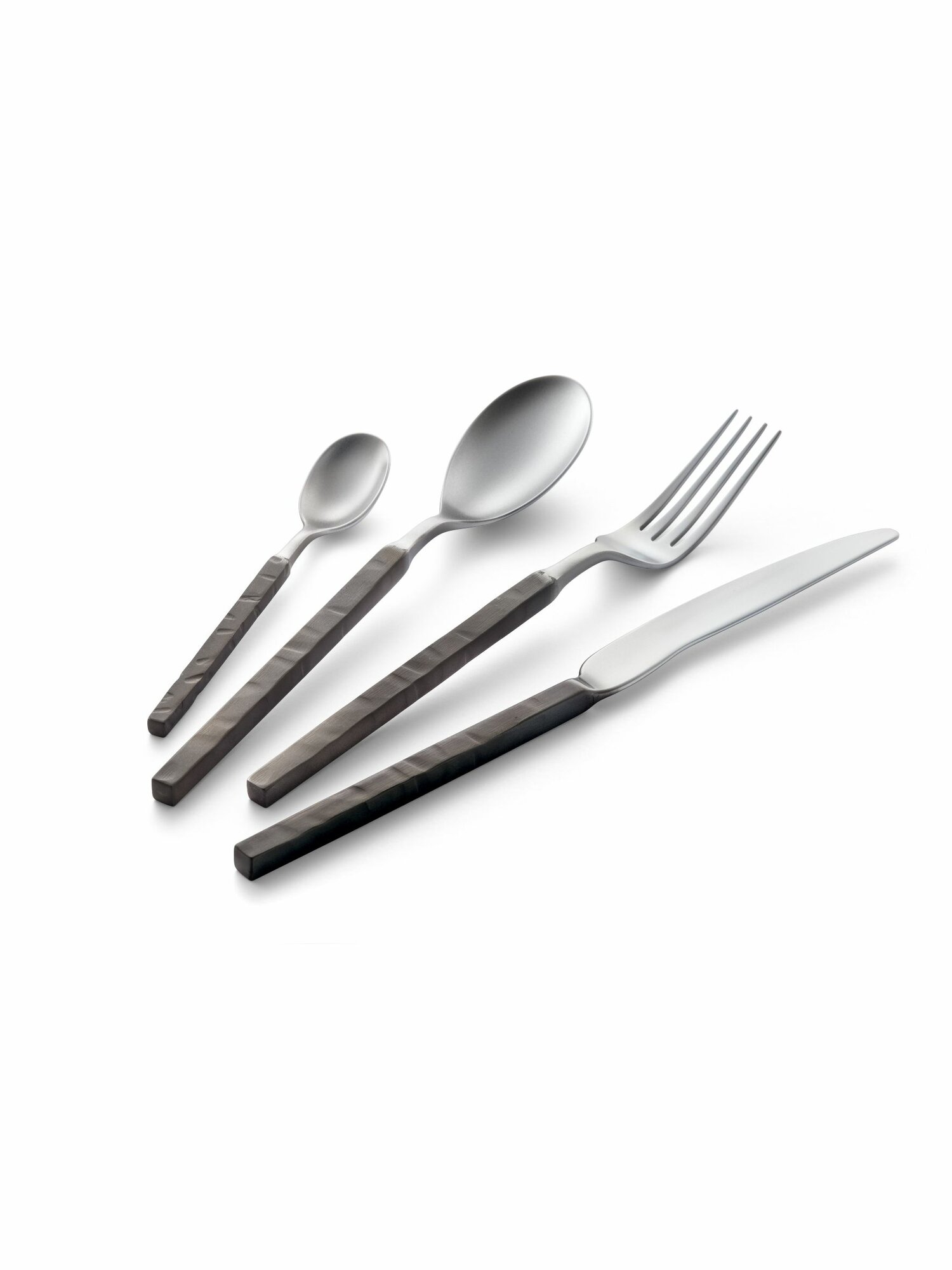 Набор столовых приборов EME Posaterie  Zeus Fire   24 предмета  нержавеющая сталь  Италия