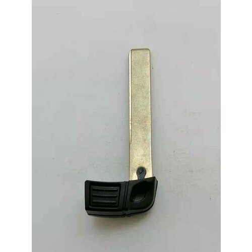 Вставка лезвие смарт ключа BMW 1 3 5 серии. Лезвие HU92