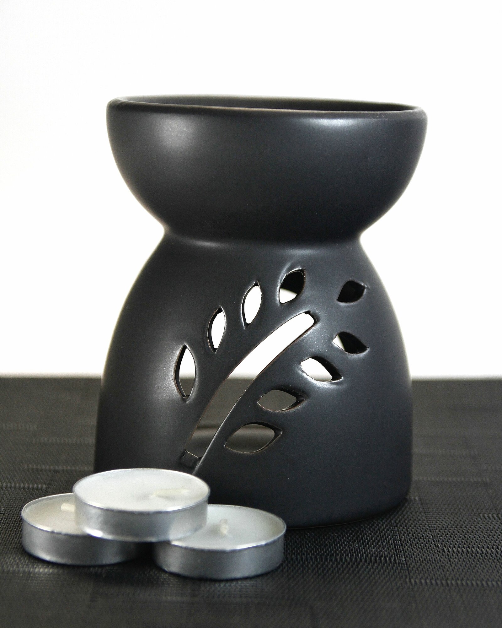 Аромалампа Росток - 11 см, черная, керамика + 3 чайные свечи - для аромавоска, эфирных масел и создания уюта в доме