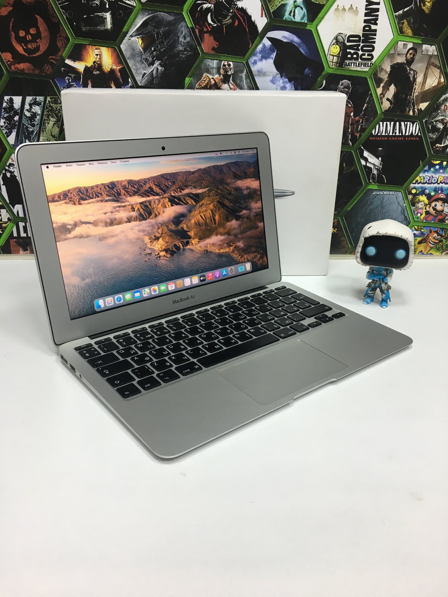 Ноутбук Apple MacBook Air 11 1366x768, Intel Core i5 2x1300Mhz, 4Gb, Intel HD Graphics 5000, SSD 128Gb, 2013, OS Big Sur.