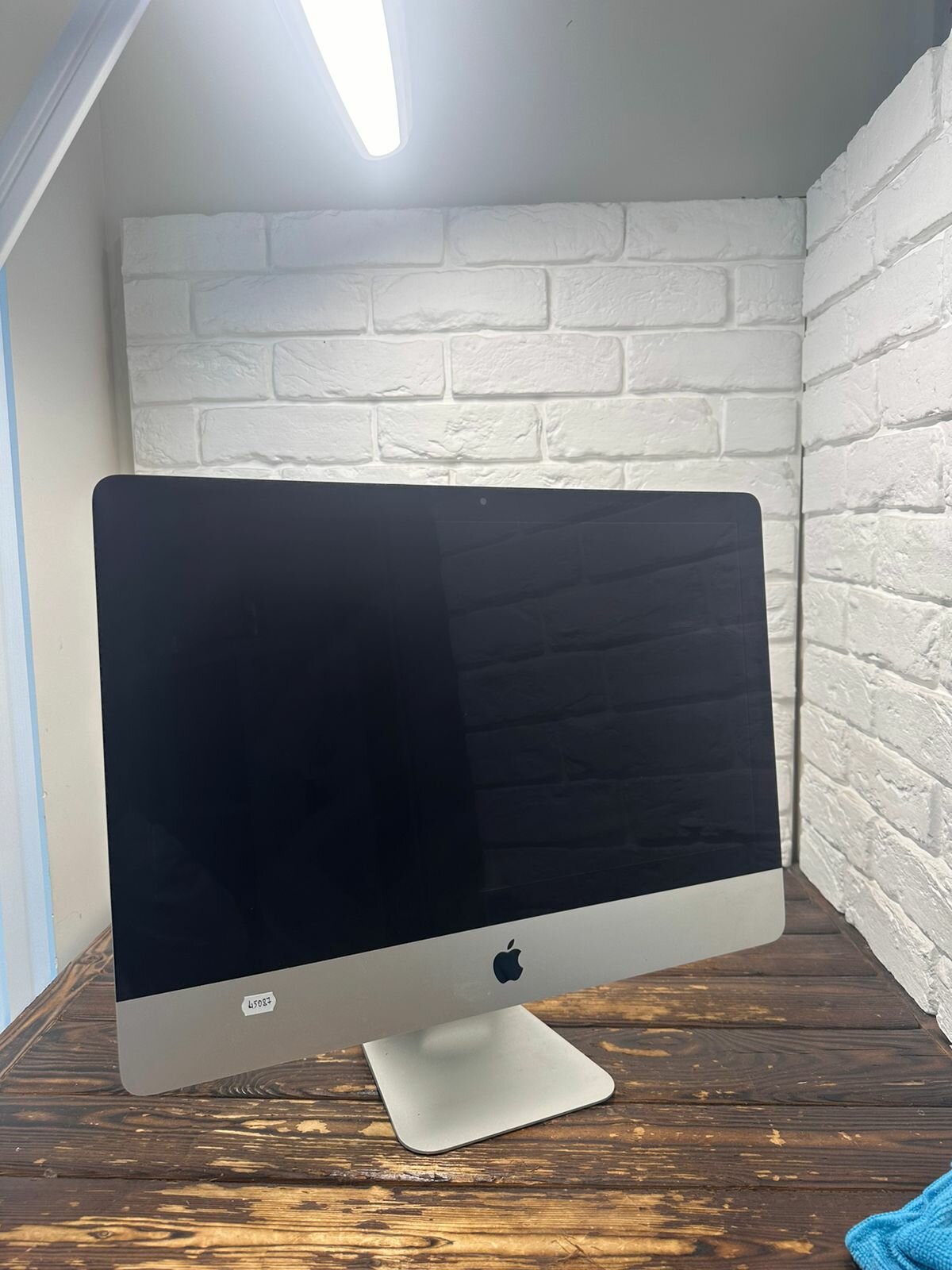 Моноблок Apple iMac 21.5 Late 2013 [Intel Core i5 2.70Ghz / 8 RAM / 1000 HDD / Intel Iris Pro] silver macOS, Артикул пр. ME087xx/A