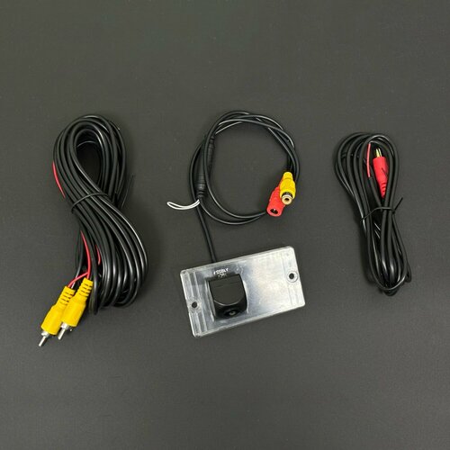 Камера заднего вида Kia Cerato 2004-2009 Spectra 2004-2009 2000₽