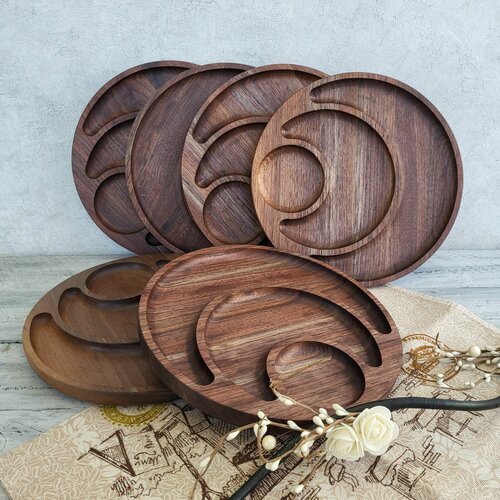 Тарелка - менажница деревянная три секции