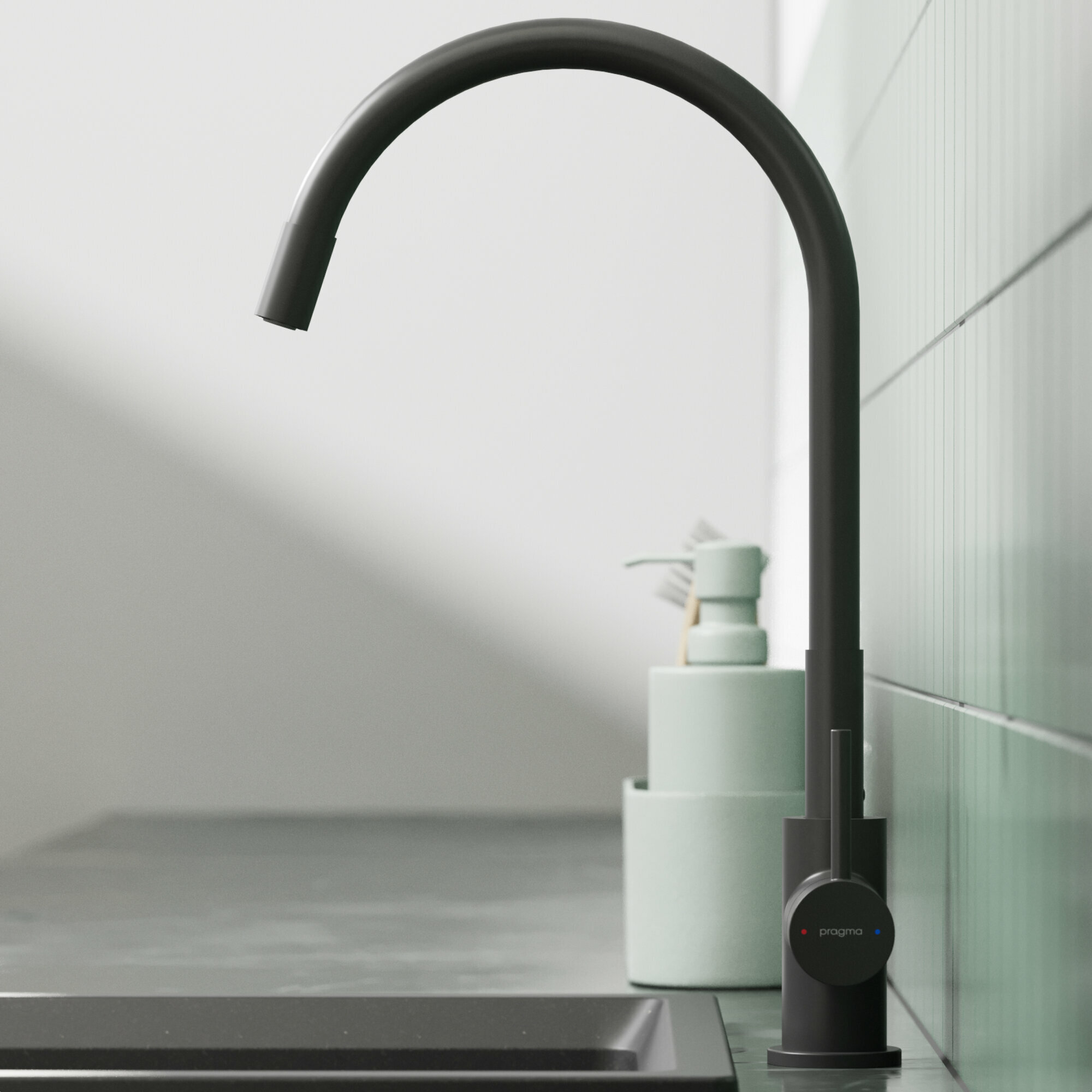 Смеситель для кухни с гибким изливом Pragma Oklem, матовый черный, OKL7. B1JS.023 — фото 1