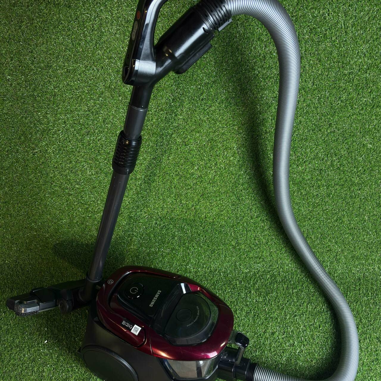Пылесос Samsung VC18M31A0HP/EV