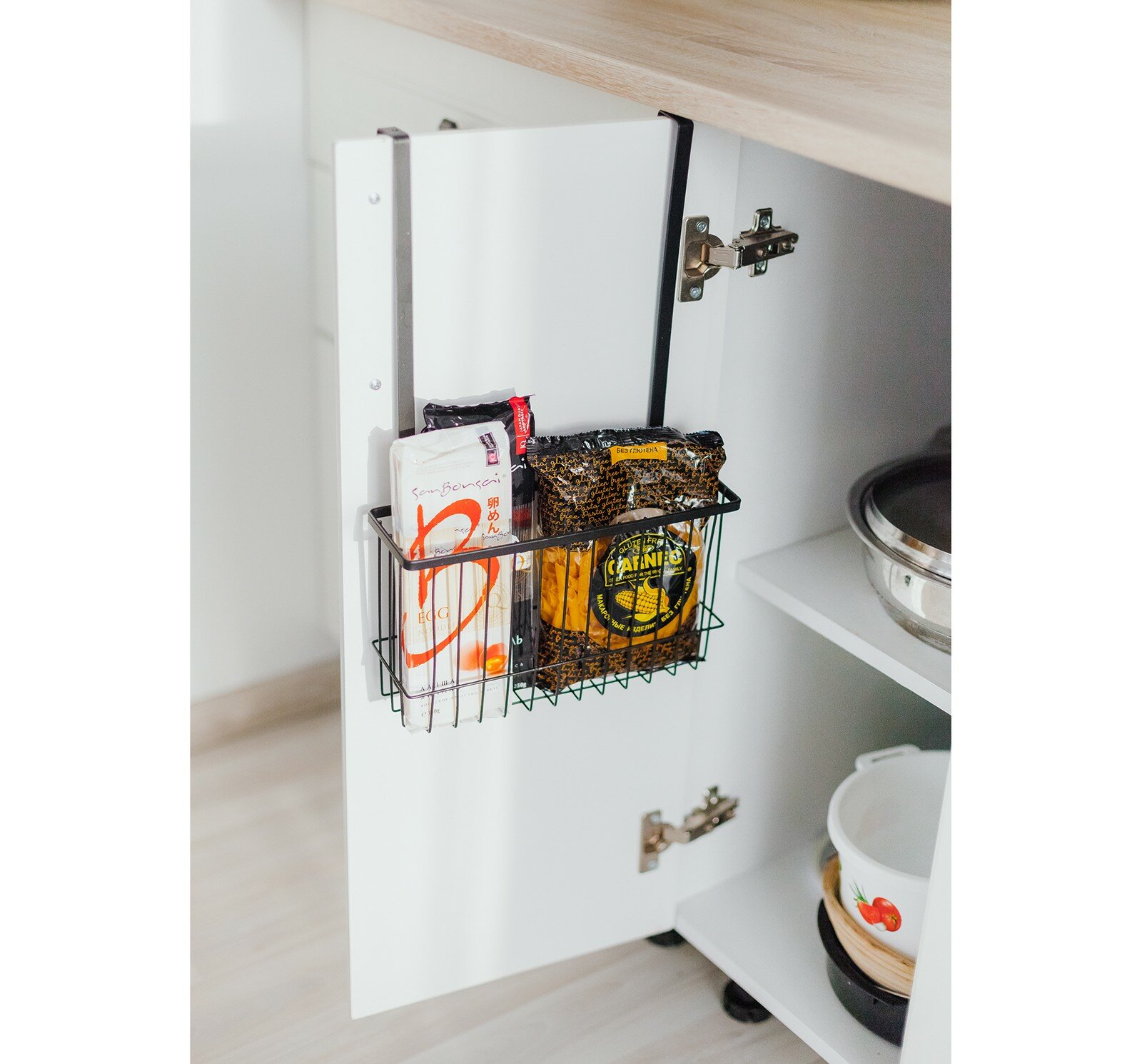 Корзина подвесная на дверцу Доляна 395×26×8 см цвет чёрный метпл.