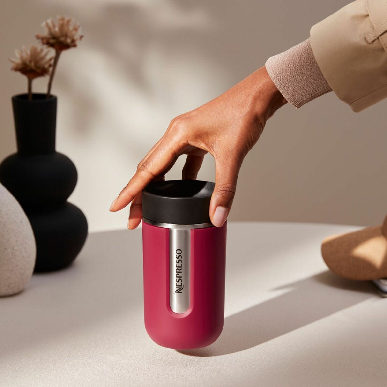 Термокружка Nespresso Nomad Travel Mug Small, Raspberry 300 мл. - фотография № 3