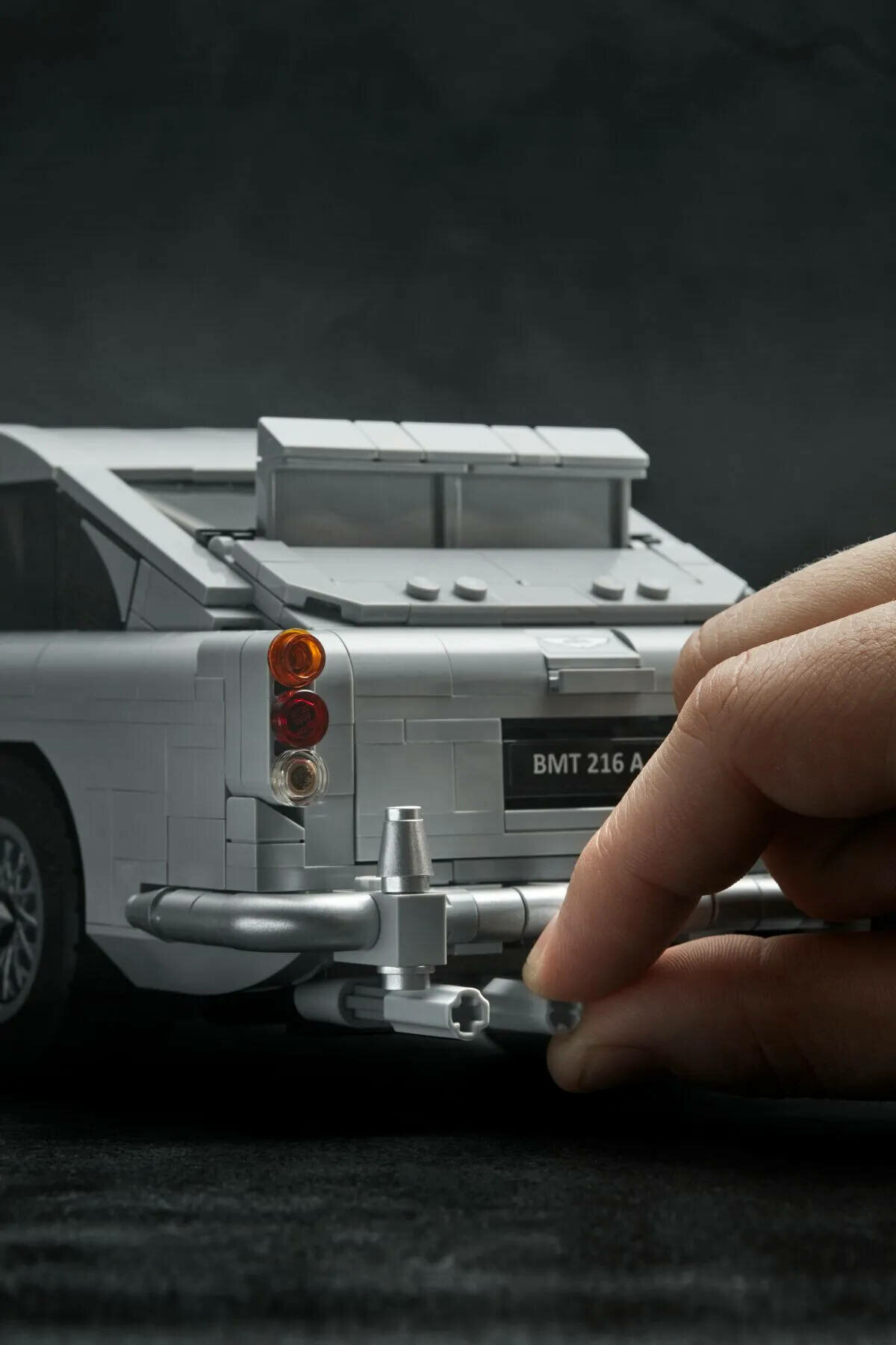 Конструктор LEGO 10262 Creator James Bond Aston Martin DB5 - фото №19