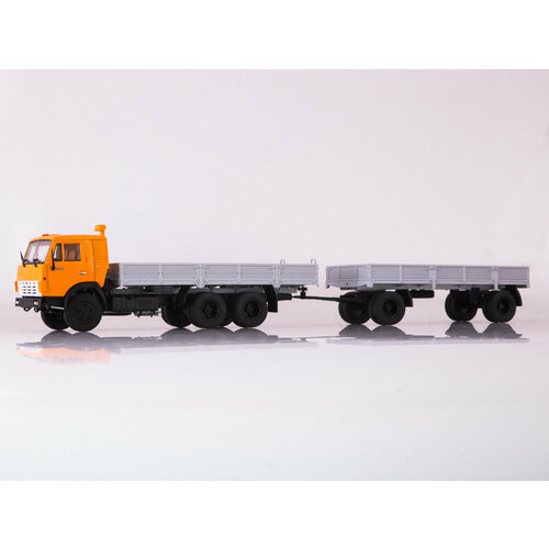 Масштабная модель КАМАЗ-53212 с прицепом ГКБ-8350