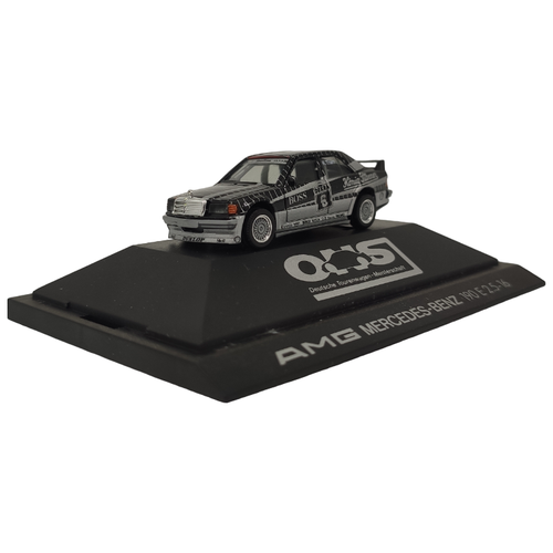035217 Автомобиль Mercedes-Benz 190 E 2.5-16 1:87