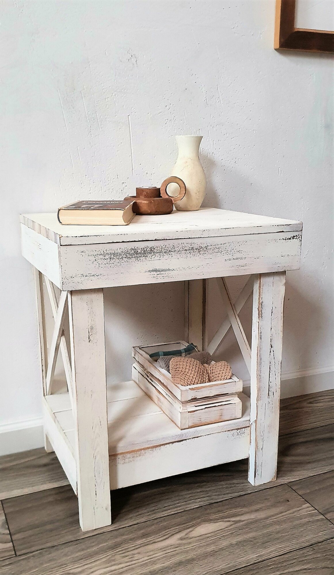 фото Столик Шебби